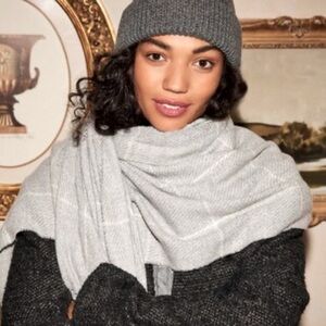 LOVE & LORE scarf with fringes